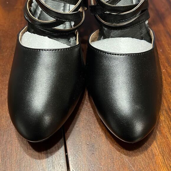 Black Faux Leather Strapped Closed Toe Pumps Womens US 6.5/7 - Picture 2 of 6